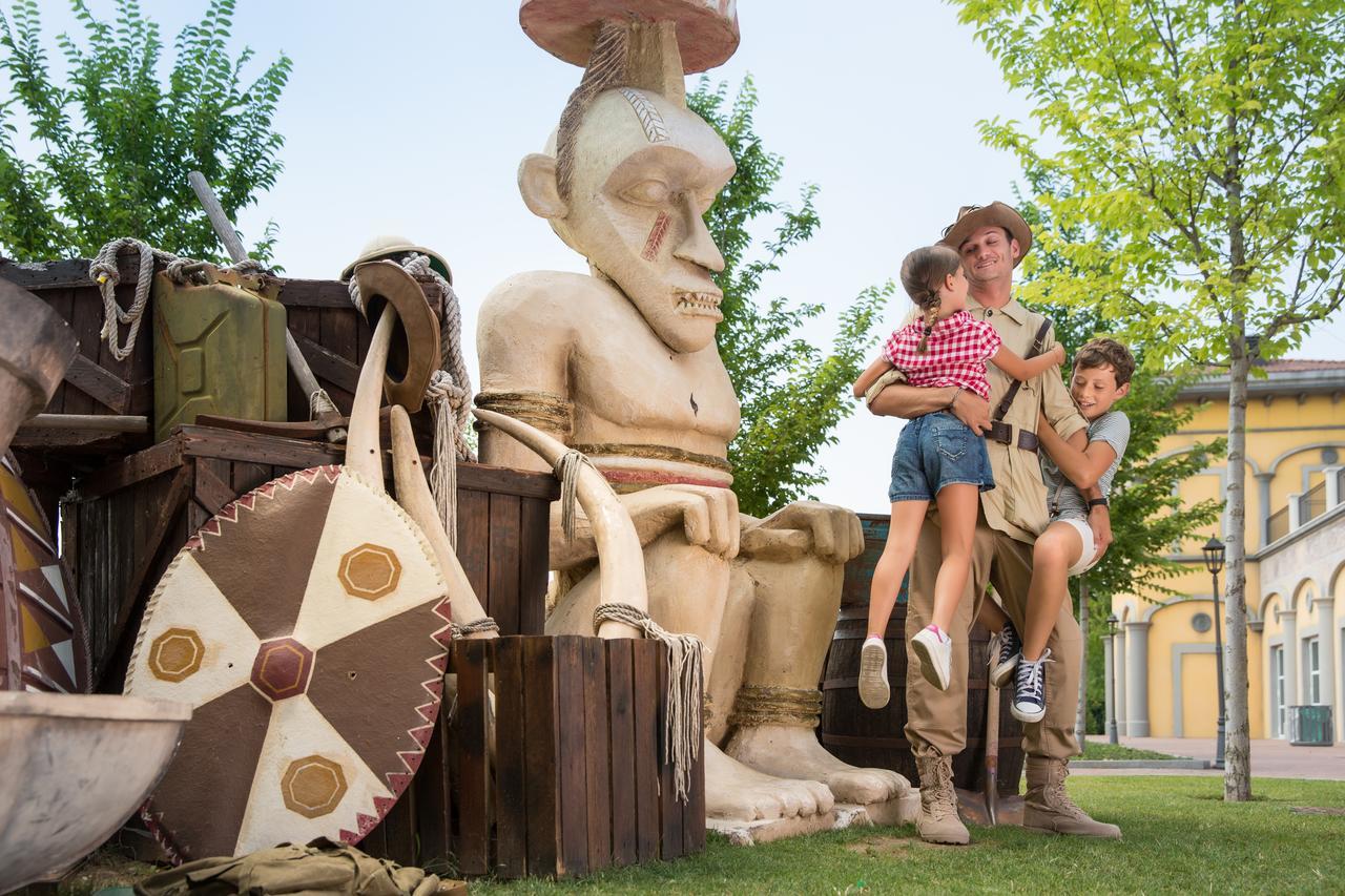 Gardaland Adventure Hotel Castelnuovo del Garda Eksteriør billede